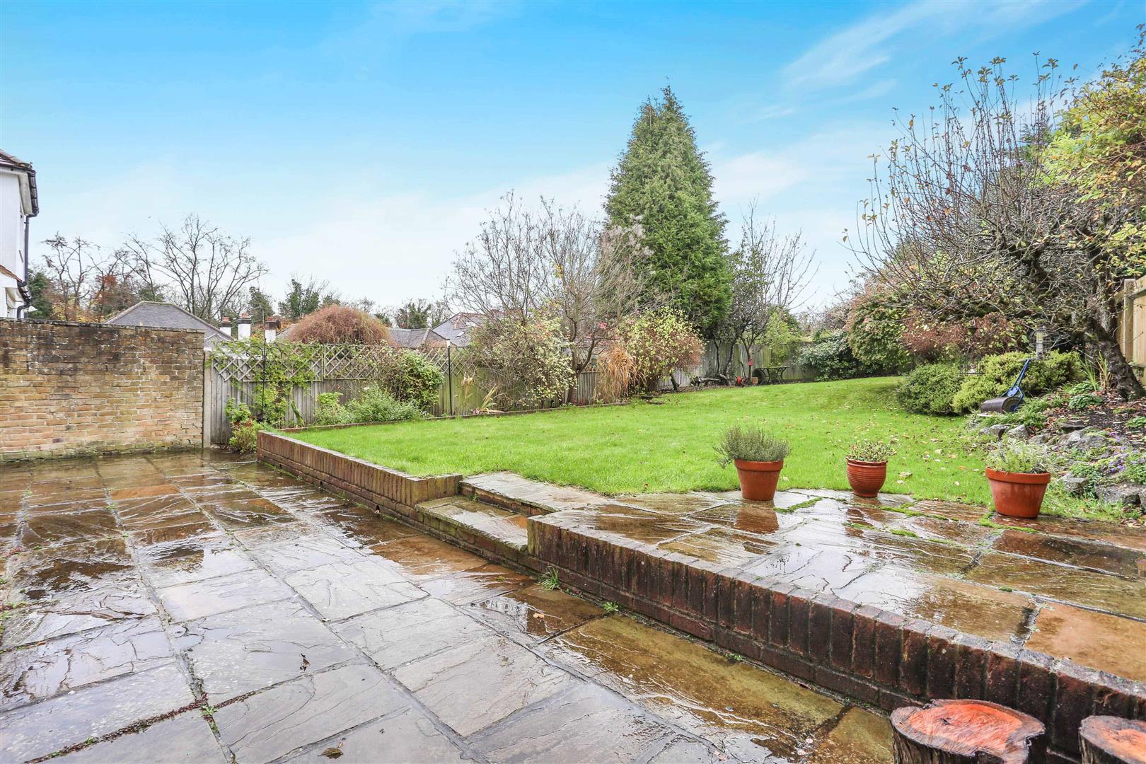 The Warren, Carshalton Beeches Home